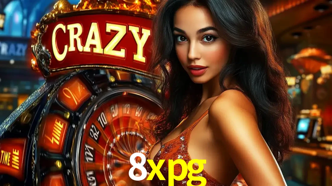 Mulher glamourosa olhando para a câmera com a roda vermelha do Crazy Time ao fundo em um ambiente de cassino, destacando a emoção dos jogos ao vivo no 8xpg.